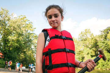 Paddlers for Peace, a youth dragon boat league in Pittsburgh, introduces kids to the sport, but also teaches values of peace, nonviolence and respect for nature. Photo: Lou Blouin