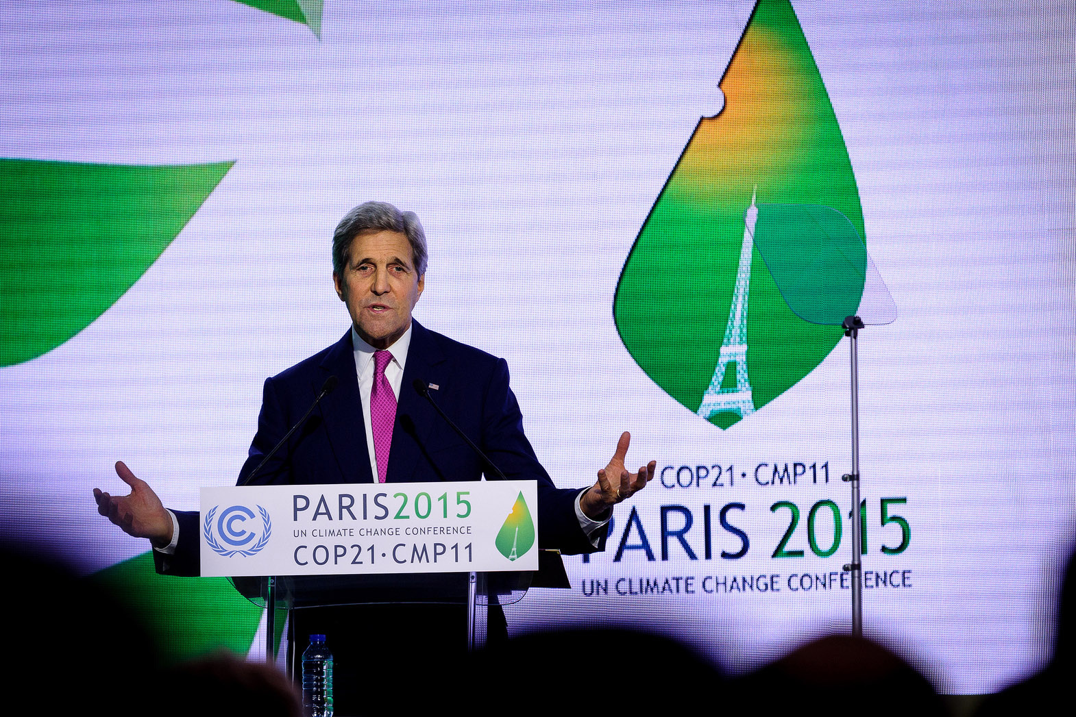 U.S. Secretary of State John Kerry gives his closing remarks at the 'COP21' UN climate summit. Photo: Arnaud Bouissou / COP21